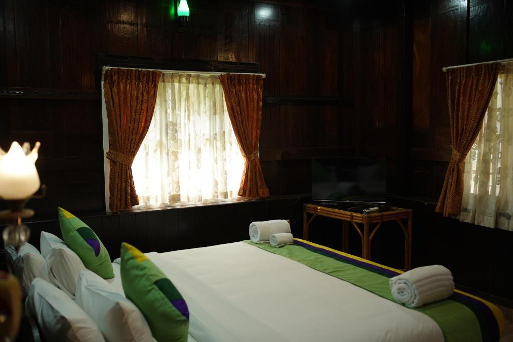 GOC Resort Kovalam By Bestinn Leisure - Huisje Met Uitzicht Op De Tuin