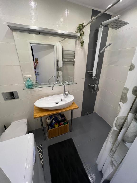 Ένα μπάνιο στο Mieszkanko w centrum