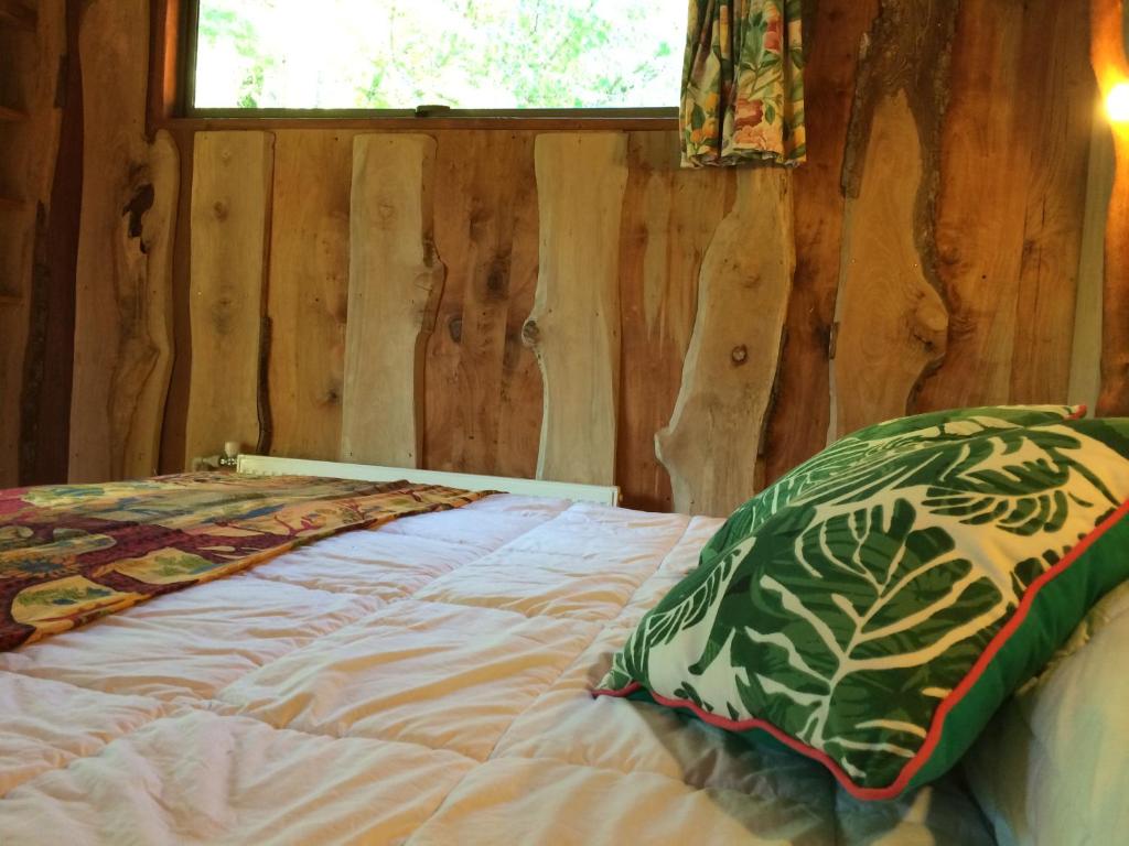 Postel nebo postele na pokoji v ubytování Ecoreserva Quelhue Lodge y Cabañas