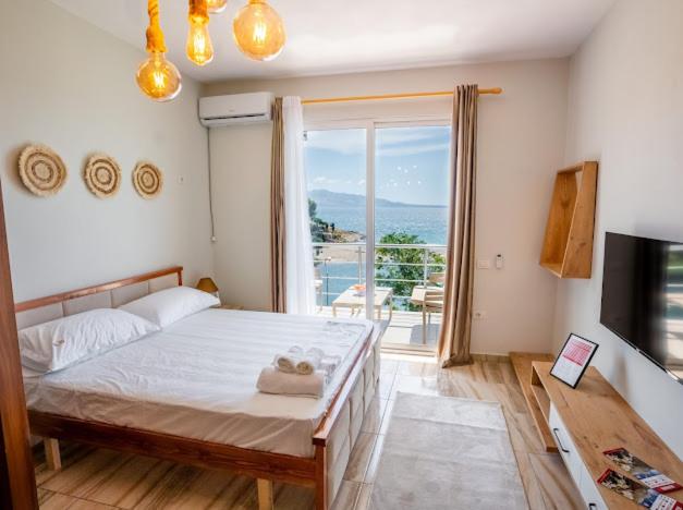 Sunset Apartment 11