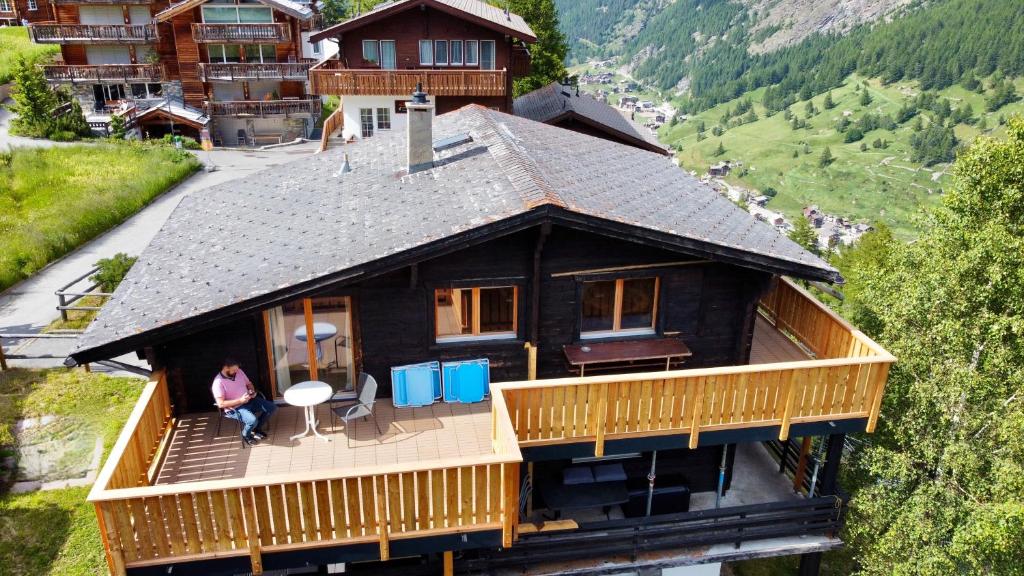 Nespecifikovaný výhled na hory nebo výhled na hory při pohledu z apartmánu