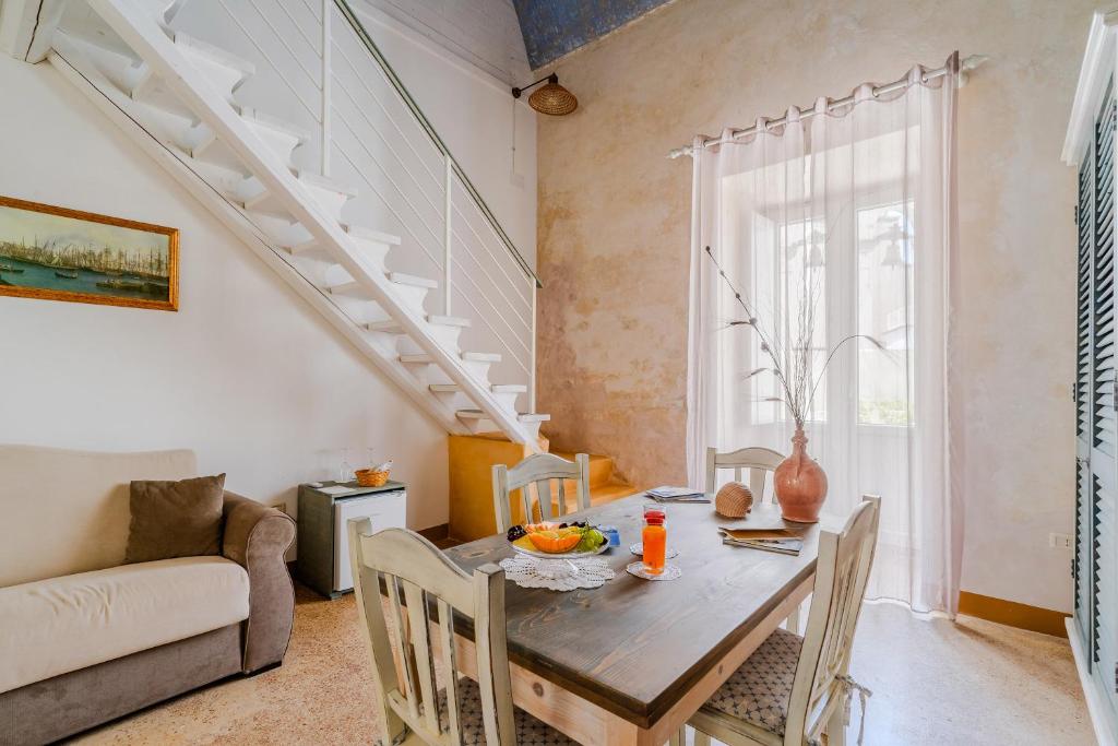 Coin salon dans l'établissement B&B Corte Kampanes