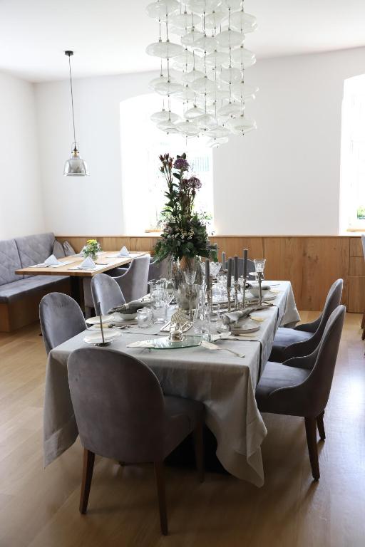 Posezení v ubytování Brauhotel Weitra