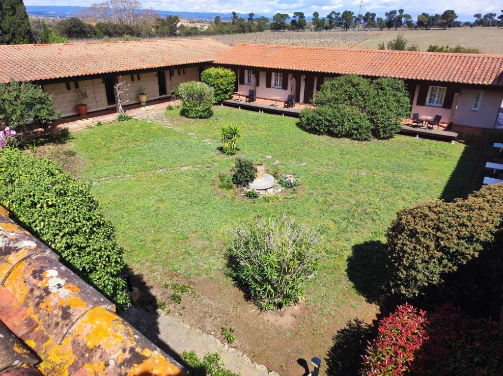 Zahrada ubytování Hôtel et Appart'Hôtel Le Relais Du Val D'Orbieu