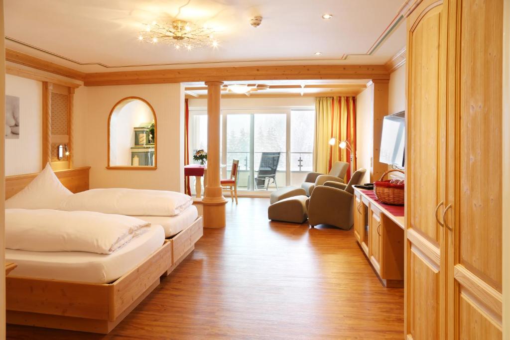 Posezení v ubytování Hotel Schwarzwald-Resort Rößle