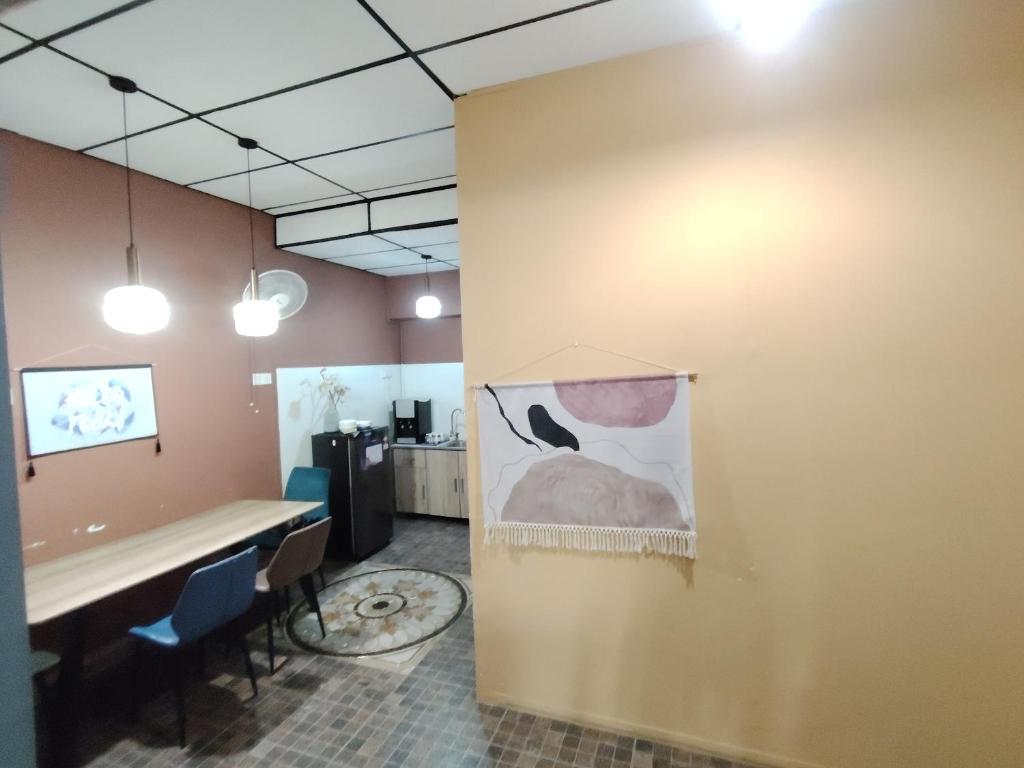 Georgetown Guest House 37にあるキッチンまたは簡易キッチン