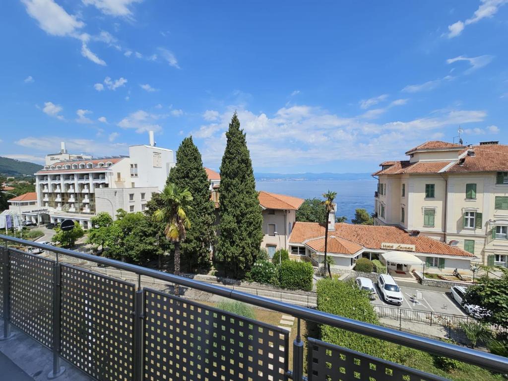 Apartments Bela