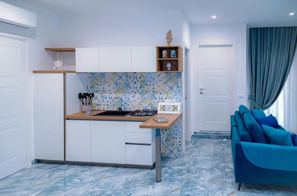 Kuchyň nebo kuchyňský kout v ubytování Maison Matie B&B Ercolano