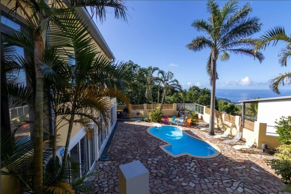 Bazén v ubytování Grande Maison de 8 chambres au sud de"La Réunion" nebo v jeho okolí