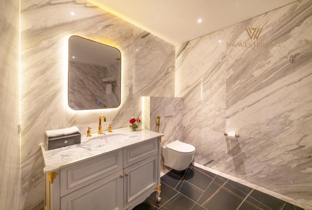 Suite Executive Nhìn Ra Thành Phố
