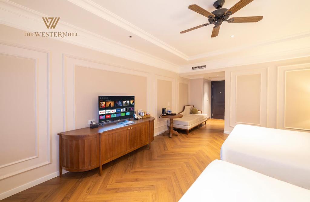 Phòng Deluxe 4 Người