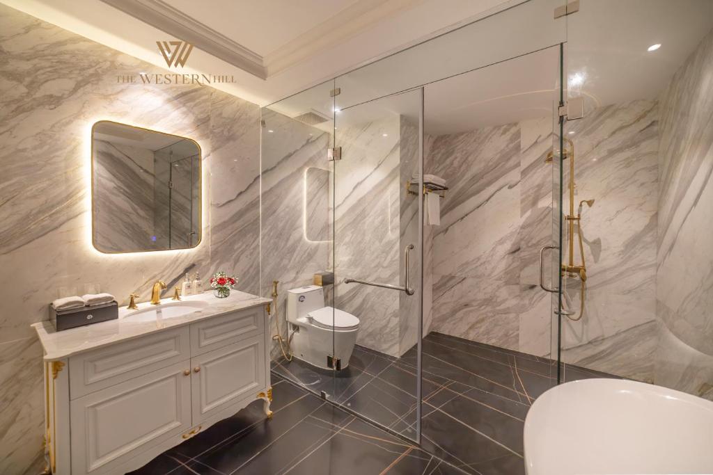 Suite Gia Đình