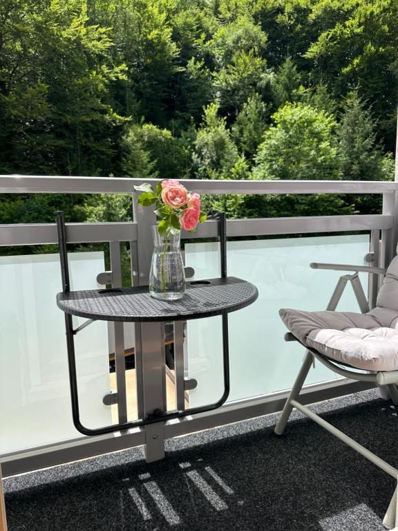 Balkón nebo terasa v ubytování Ferienwohnung Waldblick, Faaker See