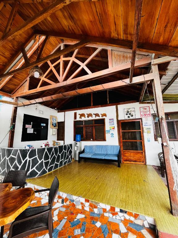 Posezení v ubytování Las Gardenias Hostel - Starlink Internet