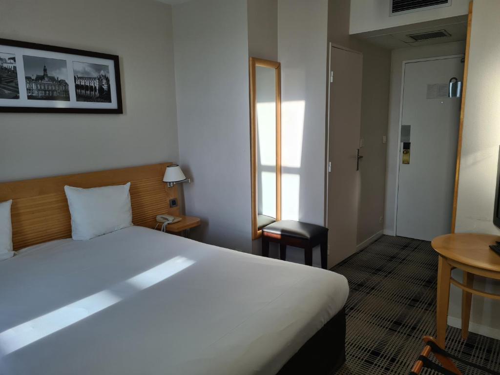 Mercure Tours Centre Gare et Congrès - Standard Double Room