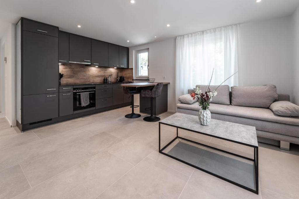 Praktische Wohnung im Kanton Zürich! - Resim 1