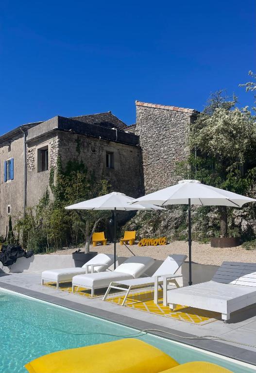 Photo de la galerie de l'établissement Côté Cour &Côté Jardin, à Vallon-Pont-dʼArc