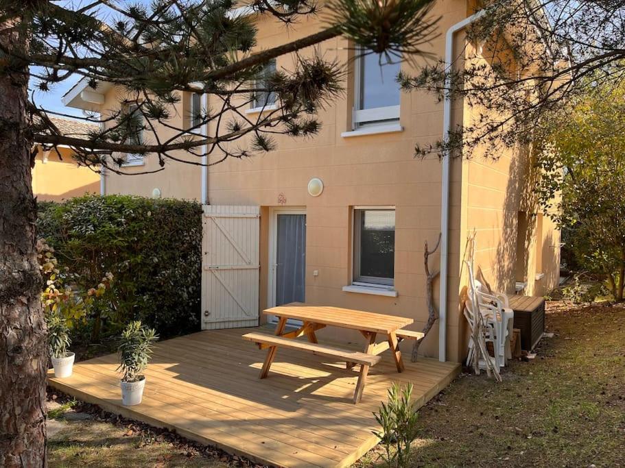 Petite maison au Verdon sur mer, Le Verdon-sur-Mer (updated prices 2025)