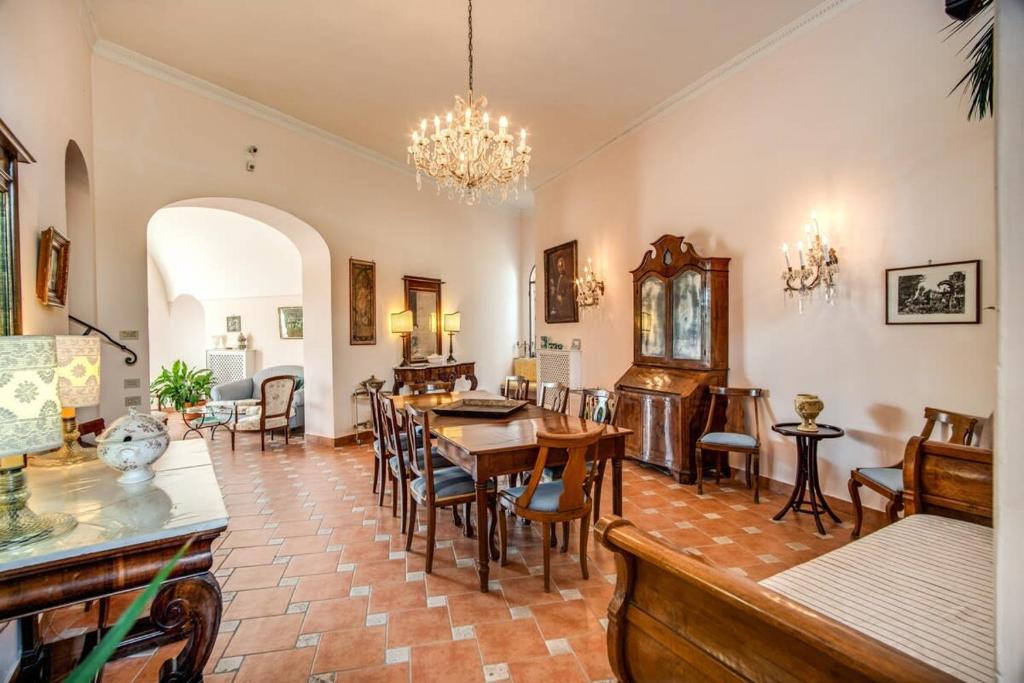 Posedenie v ubytovaní Villa Lucia
