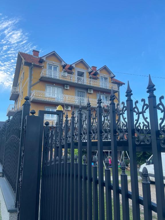 Budova, kde se apartmán nachází