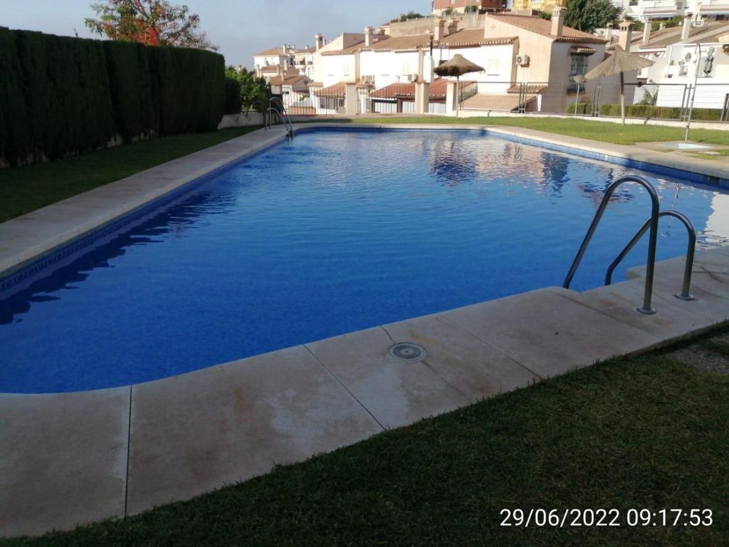 Bazén v ubytování VILLA PITATO Nuevo, cerca de la Playa, Parking en la puerta del alojamiento nebo v jeho okolí