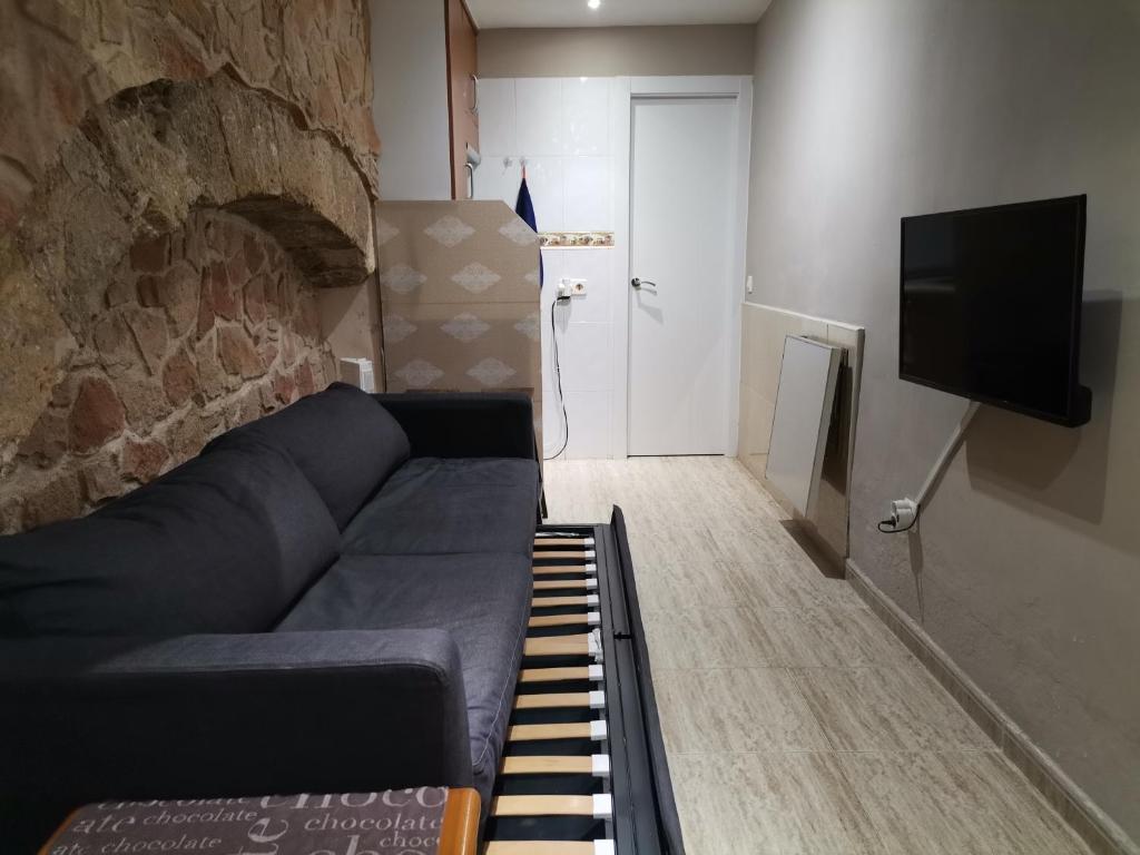TV a/nebo společenská místnost v ubytování Little Arch Studio Old Town