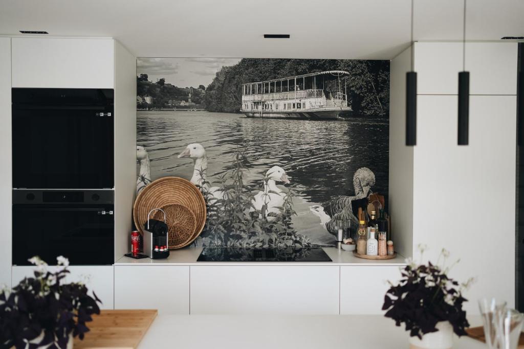 Fotografie z fotogalerie ubytování Pieds dans l'eau Private Wellness Bordure de Meuse v destinaci Lustin