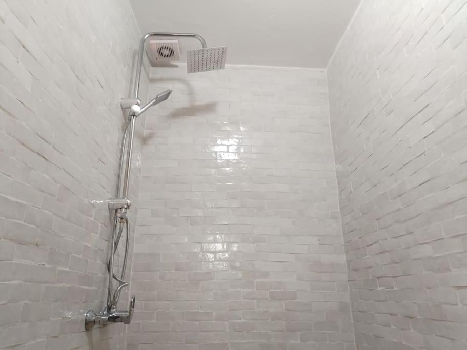 Vannituba majutusasutuses El Sama' family house Rooftop 80m2