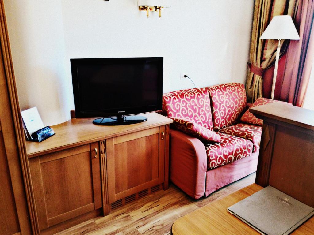 Sartori's Hotel - Business Twin Room
