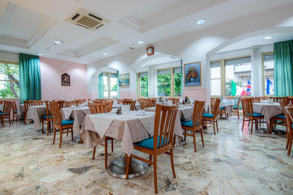 Restaurace v ubytování Hotel Ilde