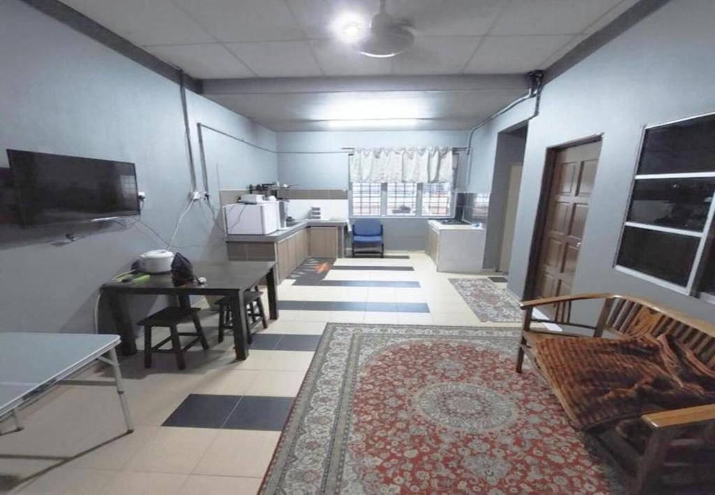 TV a/nebo společenská místnost v ubytování Hotel Iskandar Perak