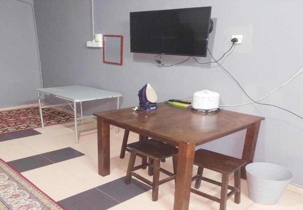 TV a/nebo společenská místnost v ubytování Hotel Iskandar Perak