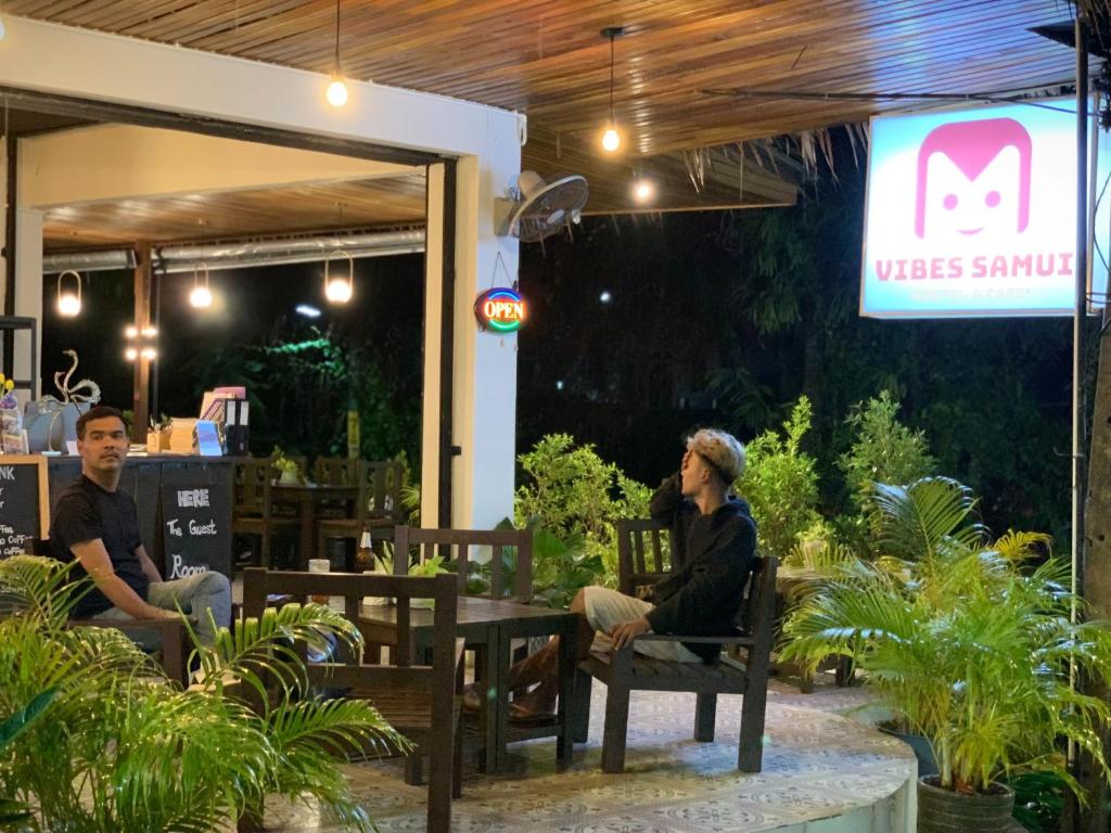 Hosté ubytování Vibes Samui Hostel and Cafe'