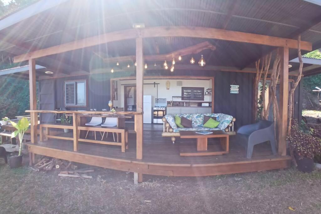 فناء أو باحة خارجية أخرى في Fare Ohiti, face au spot de surf de Haapiti