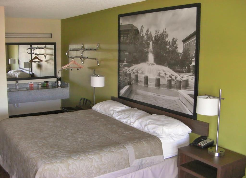Super 8 by Wyndham Lafayette - King Room - Non Fumatori