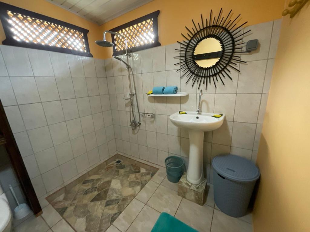 Koupelna v ubytování Jeannine Lodge