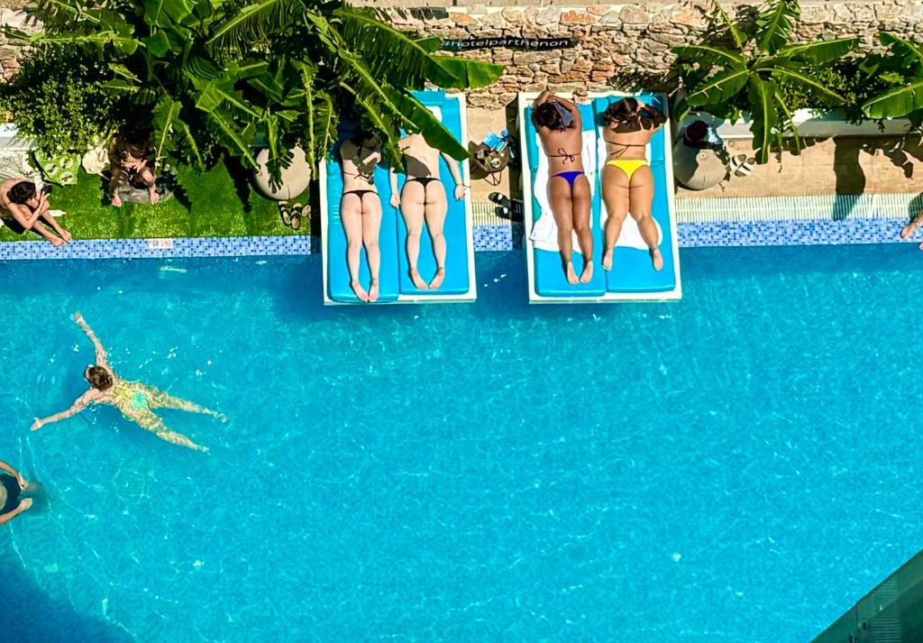 Basen w obiekcie Hotel Parthenon Rodos city lub w pobliżu