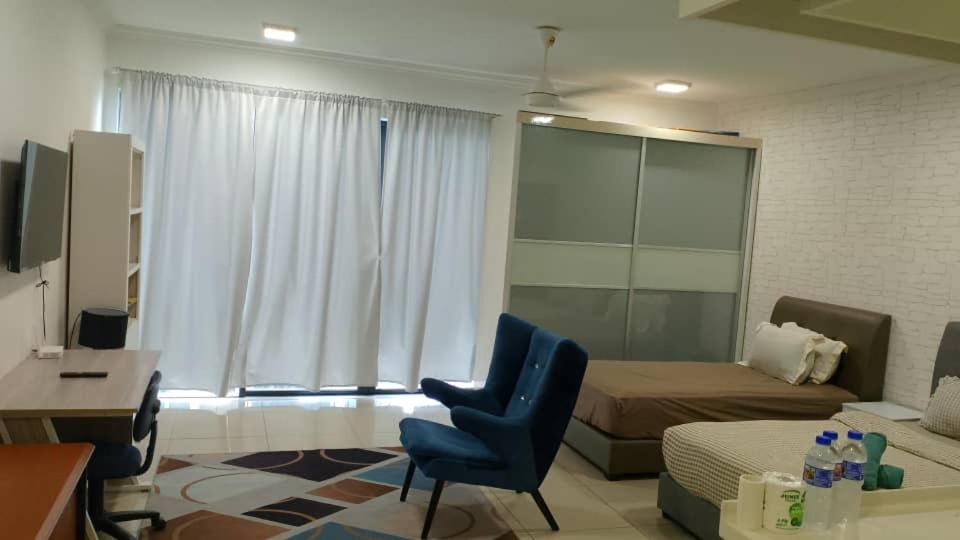 9Eleven Studio Apartment at Setia City - One-Bedroom Apartment