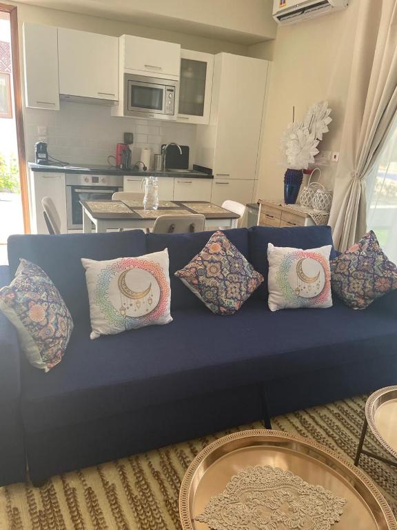 Kuchyň nebo kuchyňský kout v ubytování Hawana Salalah Poolside Apartment
