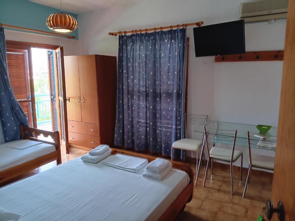 Foinikas Rooms - Appartement Met Balkon