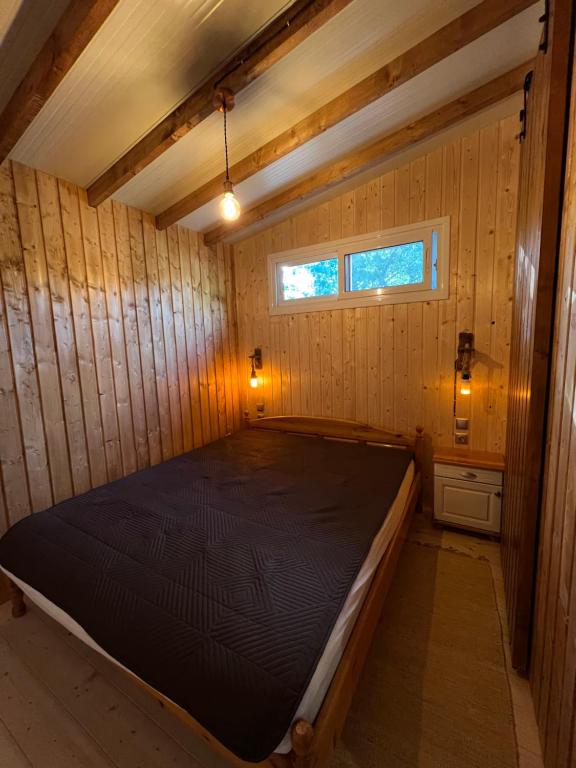 Postel nebo postele na pokoji v ubytování Каравана Beso
