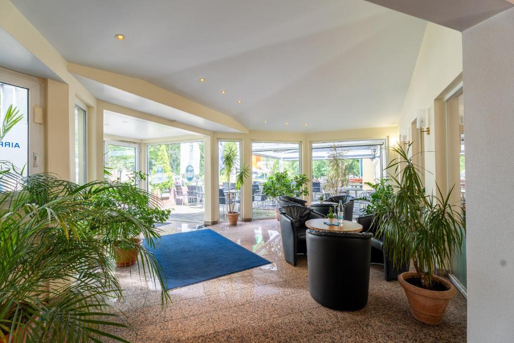 Airport Business Hotel Köln - Resim 6