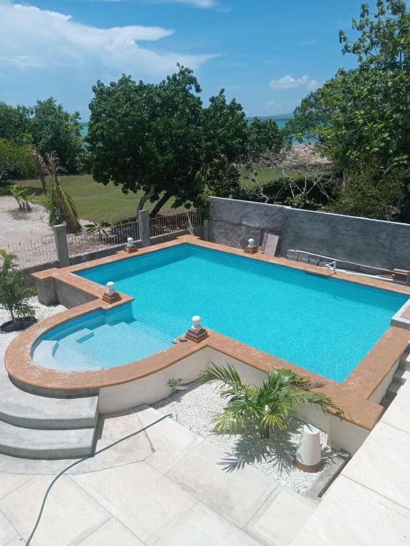 Bazén v ubytování Indigo Beach Villa nebo v jeho okolí