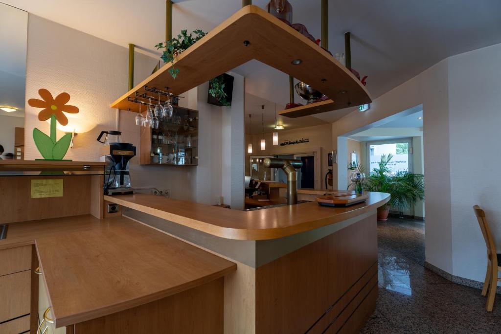 Airport Business Hotel Köln - Resim 11