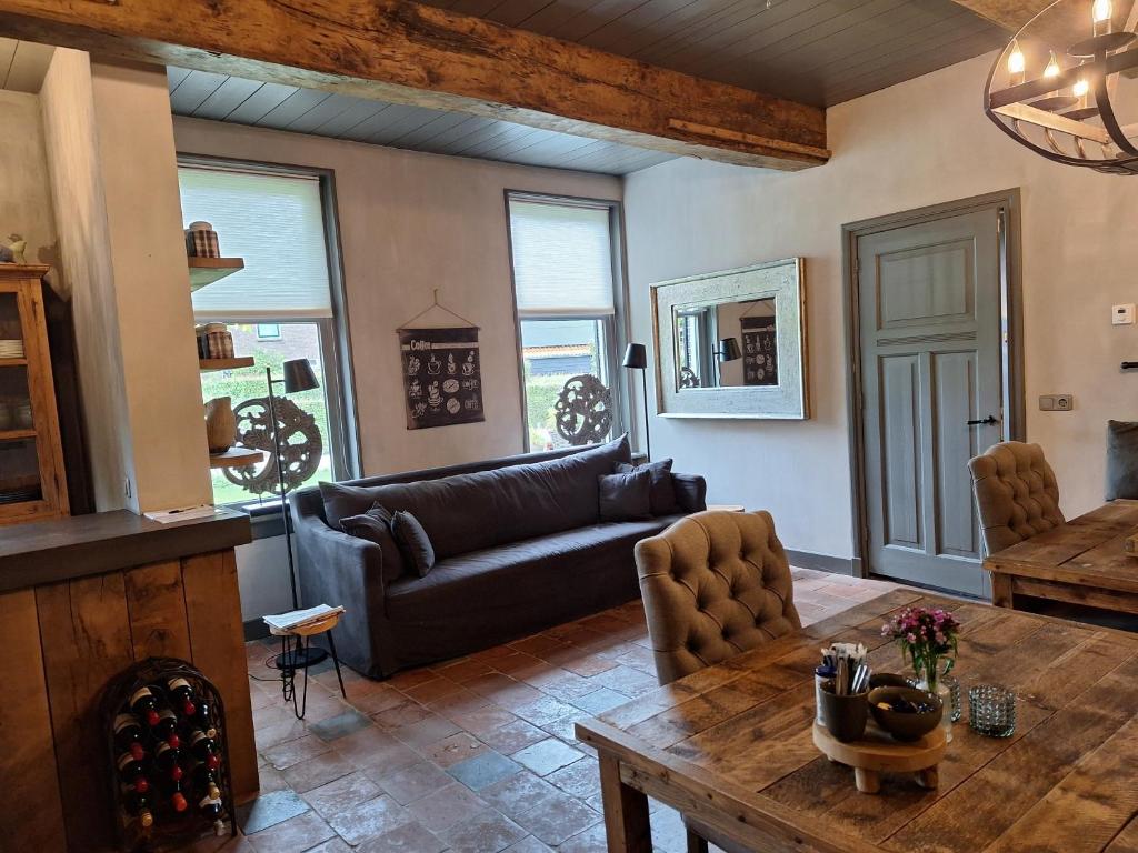 B&B De Meidoornhof - One-Bedroom Apartment With Garden
