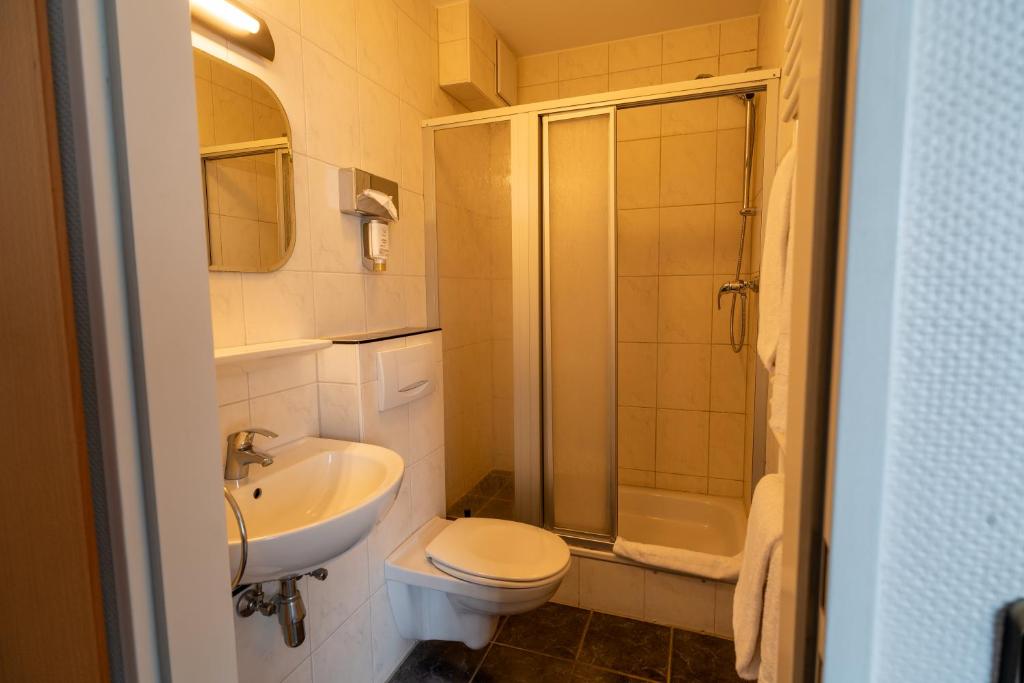 Airport Business Hotel Köln - Resim 32