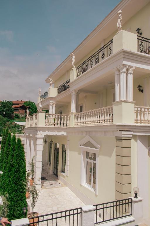 Balkón nebo terasa v ubytování Aleksion Palace