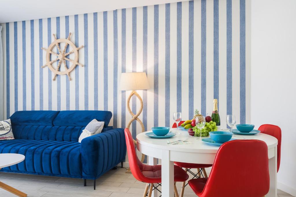 Posedenie v ubytovaní MA APARTMENTS - OCEAN GARDEN - PLAYA PARAISO - 2 Bedrooms, 2 Bathrooms, Big Terrace