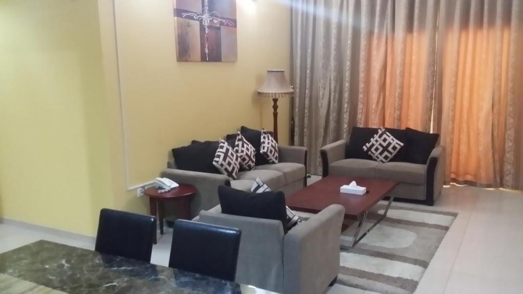 Posezení v ubytování Aryana Hotel