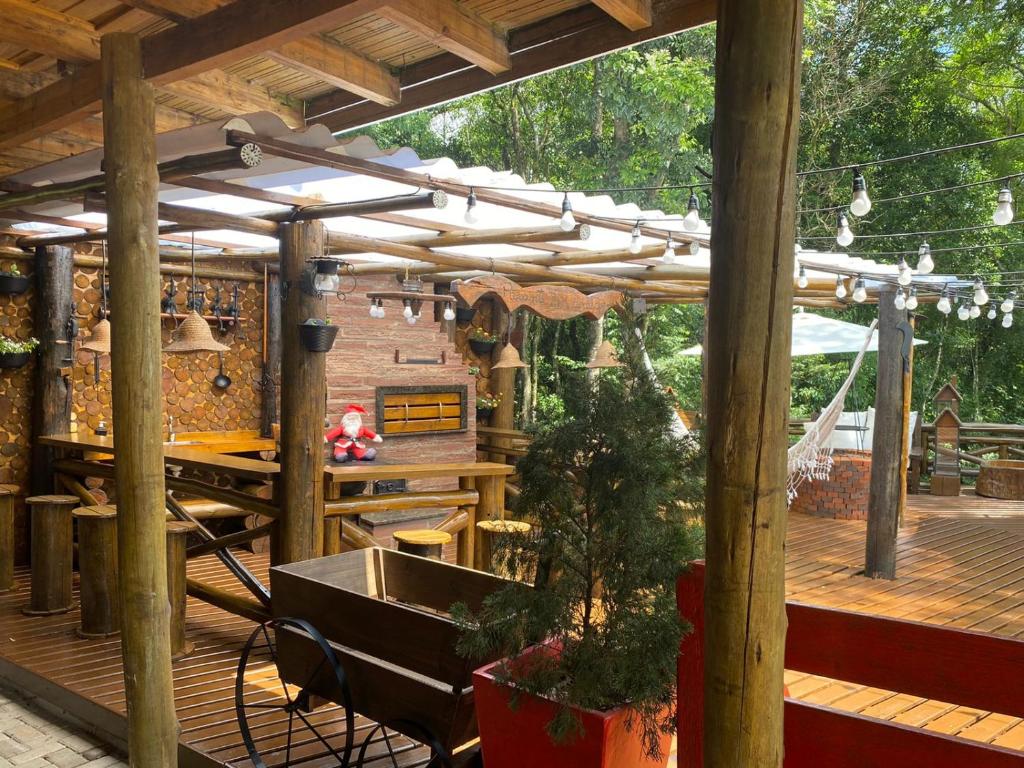 Patio nebo venkovní prostory v ubytování Chale Sobre Rodas e Spa Exclusive - Localizado Próximo do Centro